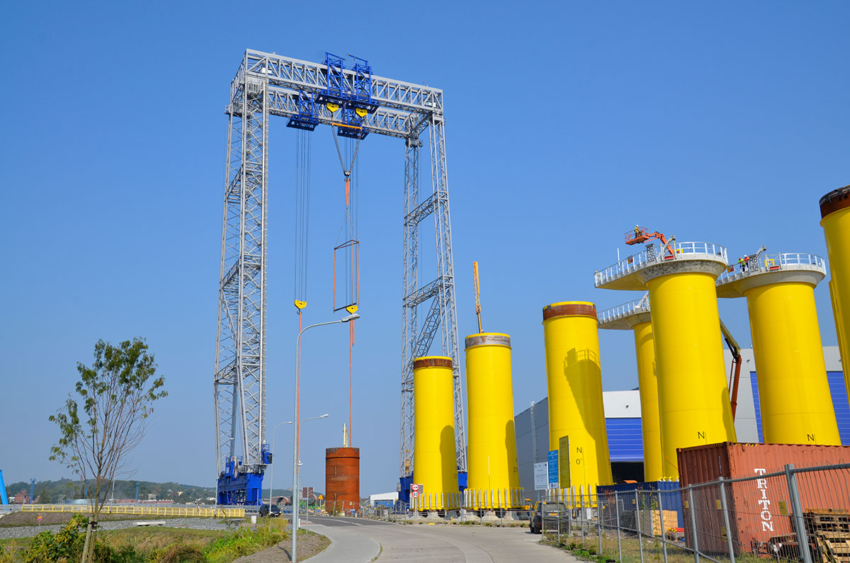 Siebenhaar delivers hoist winches for largest gantry crane in Europe